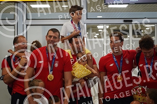 Karate player Jovana Prekovic, who won a gold medal and a gold water polo team of Serbia at the Olympic Games in Tokyo, arrived in Serbia and on that occasion a press conference was held at the Nikola Tesla Airport.Karatiskinja Jovana Prekovic koja 