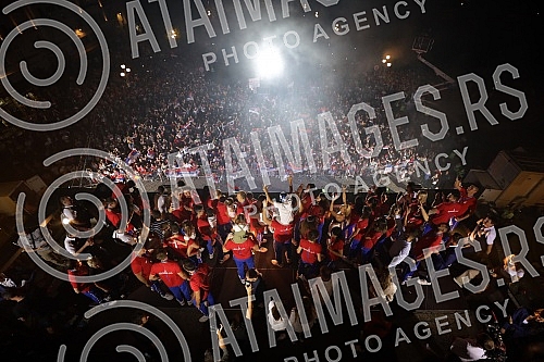 On the plateau in front of the City Assembly of Belgrade, a reception was organized for the members of the Serbian Olympic team who won nine medals at the Games in Tokyo, and the Olympians addressed the audience from the balcony of the City Assembly.
