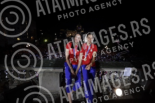On the plateau in front of the City Assembly of Belgrade, a reception was organized for the members of the Serbian Olympic team who won nine medals at the Games in Tokyo, and the Olympians addressed the audience from the balcony of the City Assembly.