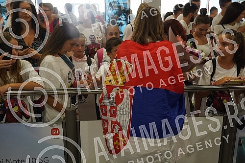 Karate player Jovana Prekovic, who won a gold medal and a gold water polo team of Serbia at the Olympic Games in Tokyo, arrived in Serbia and on that occasion a press conference was held at the Nikola Tesla Airport.Karatiskinja Jovana Prekovic koja 