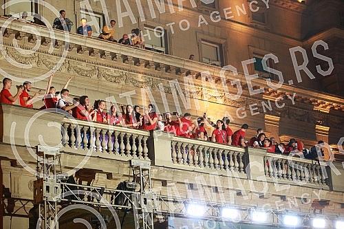 On the plateau in front of the City Assembly of Belgrade, a reception was organized for the members of the Serbian Olympic team who won nine medals at the Games in Tokyo, and the Olympians addressed the audience from the balcony of the City Assembly.