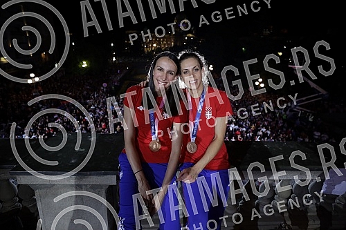 On the plateau in front of the City Assembly of Belgrade, a reception was organized for the members of the Serbian Olympic team who won nine medals at the Games in Tokyo, and the Olympians addressed the audience from the balcony of the City Assembly.