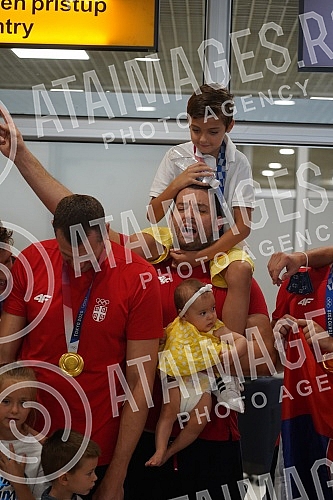 Karate player Jovana Prekovic, who won a gold medal and a gold water polo team of Serbia at the Olympic Games in Tokyo, arrived in Serbia and on that occasion a press conference was held at the Nikola Tesla Airport.Karatiskinja Jovana Prekovic koja 
