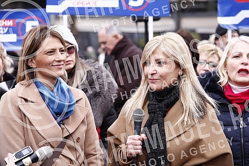 At the Terazije Fountain, representatives of the 