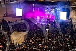 On Women's Day, March 8, the pop-rock band Bajaga and Instructors held a free concert in the low square of King Milan.Na Dan zena, 8. marta, pop-rok grupa Bajaga i instruktori odrzala je besplatan koncert na niskom trgu Kralja Milana.