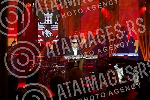 Sasa Matica concert on the occasion of Women's Day from the Belgrade City Assembly.Koncert Sase Matica povodm Dana zena iz Skupstine grada Beograda. 