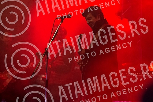 On Women's Day, March 8, the pop-rock band Bajaga and Instructors held a free concert in the low square of King Milan.Na Dan zena, 8. marta, pop-rok grupa Bajaga i instruktori odrzala je besplatan koncert na niskom trgu Kralja Milana.