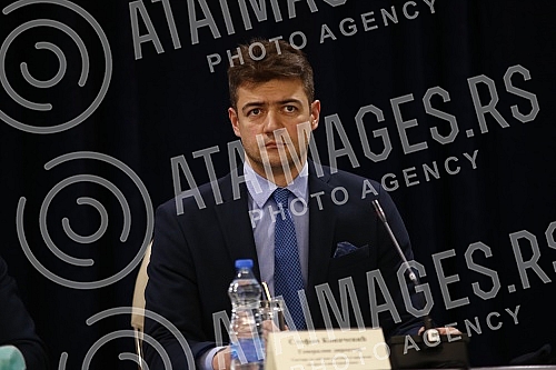 The press conference of the NBS Governor Jorgovanka Tabakovic on current developments in the financial sector was held at the National Bank of Serbia. U Narodnoj banci Srbije odrzana je konferencija za novinare guvernera NBS Jorgovanke Tabakovic o 