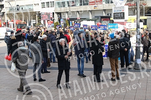 At the Terazije Fountain, representatives of the 