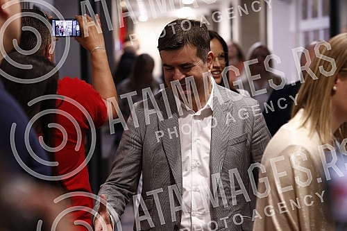 The Serbian Progressive Party is holding a session of the Presidency at the SNS headquarters, at which a decision will be made on the candidate of the Progressives for the mayor of Belgrade.Srpska napredna stranka odrzava sednicu Predsednistva  sed