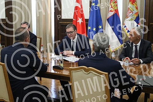 The President of the Republic of Serbia, Aleksandar Vucic, met with the Minister of Foreign Affairs of the Republic of Turkey, Mevlut Cavusoglu.Predsednik Republike Srbije Aleksandar Vucic sastao se sa ministrom spoljnih poslova Republike Turske Mev