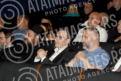 The premiere of the song and the screening of the video 