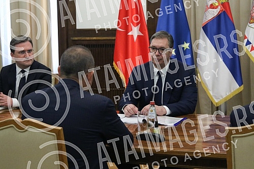 The President of the Republic of Serbia, Aleksandar Vucic, met with the Minister of Foreign Affairs of the Republic of Turkey, Mevlut Cavusoglu.Predsednik Republike Srbije Aleksandar Vucic sastao se sa ministrom spoljnih poslova Republike Turske Mev