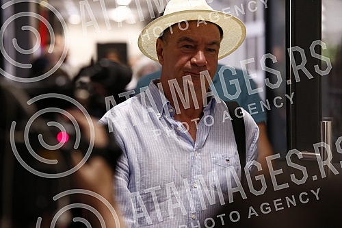 The Serbian Progressive Party is holding a session of the Presidency at the SNS headquarters, at which a decision will be made on the candidate of the Progressives for the mayor of Belgrade.Srpska napredna stranka odrzava sednicu Predsednistva  sed