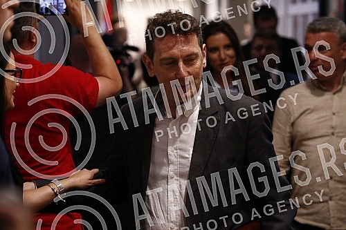 The Serbian Progressive Party is holding a session of the Presidency at the SNS headquarters, at which a decision will be made on the candidate of the Progressives for the mayor of Belgrade.Srpska napredna stranka odrzava sednicu Predsednistva  sed