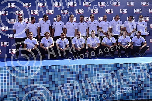 Water polo club Novi Beograd officially opened the new season today at the pool, April 11, with the presentation of all selections and the first team.Vaterpolo klub Novi Beograd je novu sezonu svecano otvorio danas u  na bazenu 11. april predstavlj