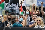 A rally in support of the Palestinian people in Jerusalem was held at the Monument to Prince Mikhail on Republic Square, organized by the Palestinian Diaspora in Serbia. Kod Spomenika knezu Mihailu, na Trg Republike odrzan skup podrske palestinskom