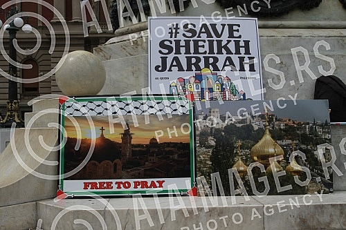 A rally in support of the Palestinian people in Jerusalem was held at the Monument to Prince Mikhail on Republic Square, organized by the Palestinian Diaspora in Serbia. Kod Spomenika knezu Mihailu, na Trg Republike odrzan skup podrske palestinskom