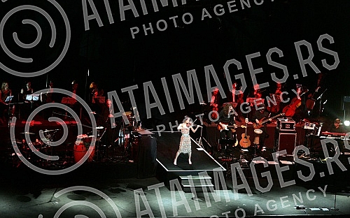 Koncert britanske violinistkinje Vanese Mej (Vanessa Mae (Vanessa Vanakorn) British violinist) odrzan u Kombank areni.