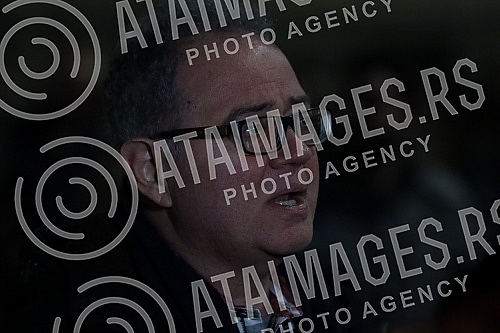 Several organizations and political parties called on citizens to gather in Belgrade's Republic Square, where those arrested and beaten during a peaceful protest and representatives of the organizers involved in the blockade will address those gather