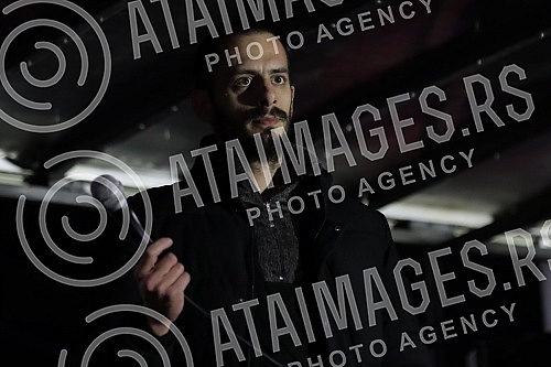 Several organizations and political parties called on citizens to gather in Belgrade's Republic Square, where those arrested and beaten during a peaceful protest and representatives of the organizers involved in the blockade will address those gather