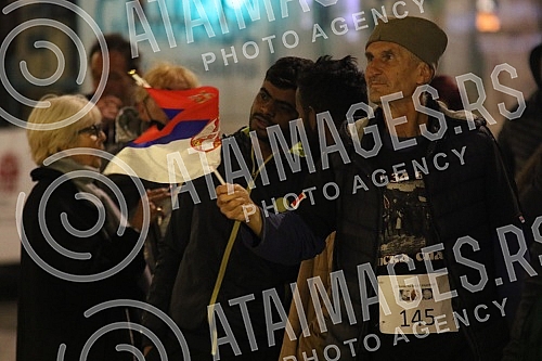 Several organizations and political parties called on citizens to gather in Belgrade's Republic Square, where those arrested and beaten during a peaceful protest and representatives of the organizers involved in the blockade will address those gather