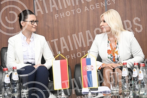 The Minister of Mining and Energy, Zorana Mihajlovic, spoke with Malgorzata Golinska, State Secretary and Deputy Minister for Climate and Environment of Poland.Ministarka rudarstva i energetike, Zorana Mihajlovic, razgovarala je sa Malgozatom Golin