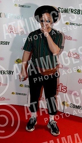 Somersby Blic Puls online party held on raft Money.Somersbi Blic Puls online zurka odrzana na splavu Money.