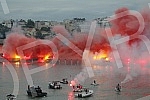 Zvezda's ball on the water - a spectacular celebration of the 32nd title of Serbian champion of fans and football players.Zvezdin bal na vodi - spektakularna proslava 32. titulu sampiona Srbije navijaca i fudbalera.