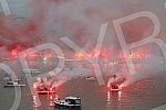 Zvezda's ball on the water - a spectacular celebration of the 32nd title of Serbian champion of fans and football players.Zvezdin bal na vodi - spektakularna proslava 32. titulu sampiona Srbije navijaca i fudbalera.
