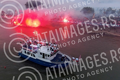 Spectacular celebration of the 32nd title of Serbian champion, fans and football players of FC Red Star from a bird's eye view.Spektakularna proslava 32. titule sampiona Srbije navijaca i fudbalera FK Crvena zvezda iz pticje perspektive.