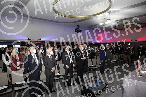 The Assembly of the Standing Conference of Towns and Municipalities (SCTM) was held at the Crown Plaza Hotel, where the possibilities for strengthening local self-government in Serbia were discussed.U hotelu Kraun plaza odrzana je Skupstina Stalne 