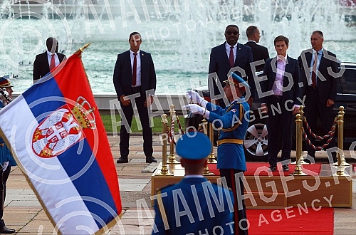 The Prime Minister of the Republic of Serbia, Ana Brnabic, met with the Prime Minister of the Democratic Republic of São Tomé and Príncipe, Jorge Bom Jesus, in the Palace of Serbia.Predsednica Vlade Republike Srbije Ana Brnabic sastala  se sa preds