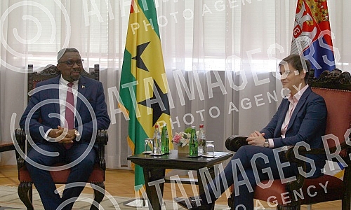 The Prime Minister of the Republic of Serbia, Ana Brnabic, met with the Prime Minister of the Democratic Republic of São Tomé and Príncipe, Jorge Bom Jesus, in the Palace of Serbia.Predsednica Vlade Republike Srbije Ana Brnabic sastala  se sa preds