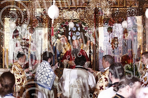 The Serbian Patriarch Porfirije was enthroned in the Peck Patriarchate Monastery, in Kosovo and Metohija, on the throne of the Archbishop of Pec and Serbian Patriarchs, and the act of ordination took place on the Feast of the Intercession of the Bles