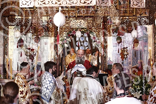 The Serbian Patriarch Porfirije was enthroned in the Peck Patriarchate Monastery, in Kosovo and Metohija, on the throne of the Archbishop of Pec and Serbian Patriarchs, and the act of ordination took place on the Feast of the Intercession of the Bles