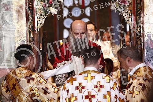 The Serbian Patriarch Porfirije was enthroned in the Peck Patriarchate Monastery, in Kosovo and Metohija, on the throne of the Archbishop of Pec and Serbian Patriarchs, and the act of ordination took place on the Feast of the Intercession of the Bles