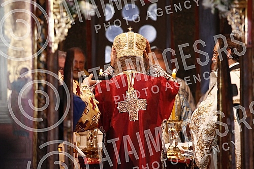 The Serbian Patriarch Porfirije was enthroned in the Peck Patriarchate Monastery, in Kosovo and Metohija, on the throne of the Archbishop of Pec and Serbian Patriarchs, and the act of ordination took place on the Feast of the Intercession of the Bles