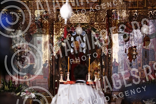 The Serbian Patriarch Porfirije was enthroned in the Peck Patriarchate Monastery, in Kosovo and Metohija, on the throne of the Archbishop of Pec and Serbian Patriarchs, and the act of ordination took place on the Feast of the Intercession of the Bles