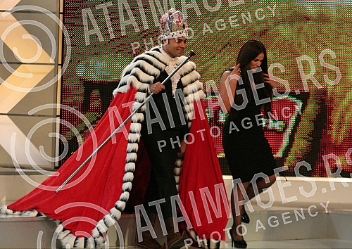 The beginning of the second season of the show Farm on Pink TV.Pocetak druge sezone rijaliti soua Farma na televiziji Pink.