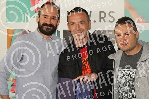 At the Mikser House, the second annual MTV Video Play Awards took place to pay tribute to the performers whose spots were most frequently aired on the regional MTV channel.U Mikser Houseu, odrzana druga po redu godisnja dodela MTV Video Play nagrada