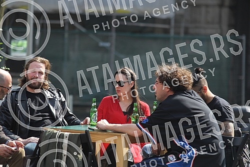 At the Mikser House, the second annual MTV Video Play Awards took place to pay tribute to the performers whose spots were most frequently aired on the regional MTV channel.U Mikser Houseu, odrzana druga po redu godisnja dodela MTV Video Play nagrada