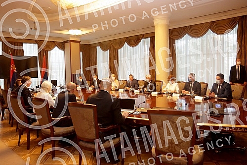 In the Government of the Republika Srpska, the meeting of the President of Serbia, Aleksandar Vucic, with the Serbian member of the Presidency of BiH, Milorad Dodik, and the President of the Republika Srpska, Zeljka Cvijanovic.U Vladi Republike Srp