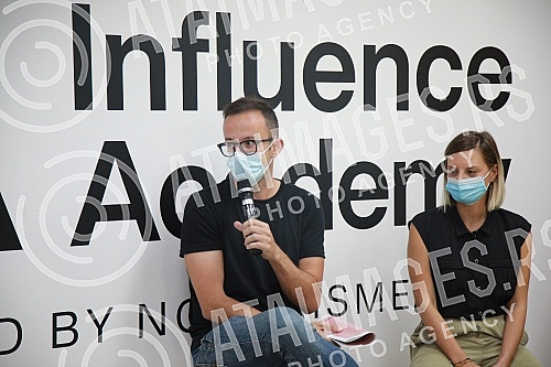 The Influence Academy project was presented at the Museum of Selfies - a project of training, teaching and social responsibility for online influencers, backed by the regional organization Propulsion and the company Facebook.U Muzeju selfija predst