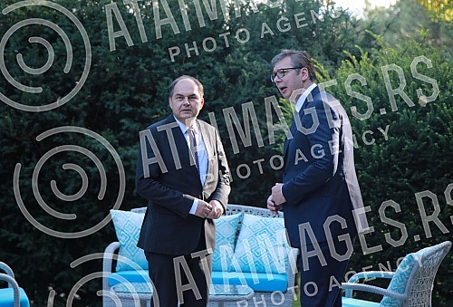 The President of the Republic of Serbia, Aleksandar Vucic, met with the High Representative of the International Community in Bosnia and Herzegovina, Christian Schmidt, at Villa Mir.Predsednik Republike Srbije Aleksandar Vucic sastao se sa Visokim 