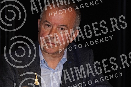 In the Kombank Hall, in the Jazz Canteen in Lisbon, the Plan B Foundation was promoted with the premiere of the first single from the 