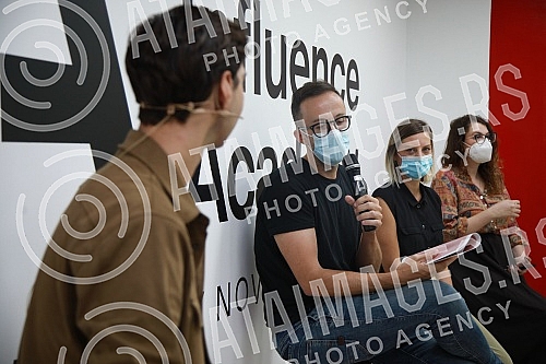 The Influence Academy project was presented at the Museum of Selfies - a project of training, teaching and social responsibility for online influencers, backed by the regional organization Propulsion and the company Facebook.U Muzeju selfija predst