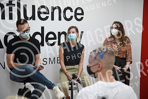 The Influence Academy project was presented at the Museum of Selfies - a project of training, teaching and social responsibility for online influencers, backed by the regional organization Propulsion and the company Facebook.U Muzeju selfija predst