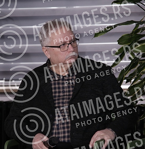 A debate was held by representatives of the Coalition for Freedom of the Media entitled 