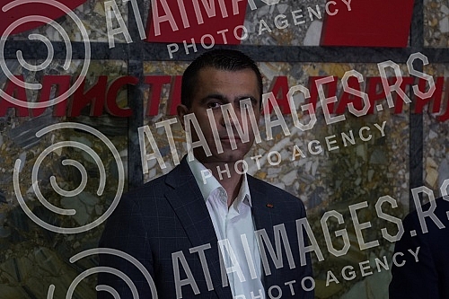 The ceremonial meeting of the Main Board of the Socialist Party of Serbia on the occasion of marking 32 years since the founding of the party was held at the party's headquarters, and SPS President Ivica Dacic addressed it.Svecana sednica Glavnog o